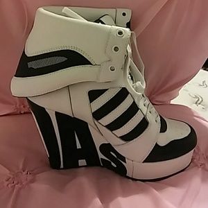 adidas jeremy scott streetball